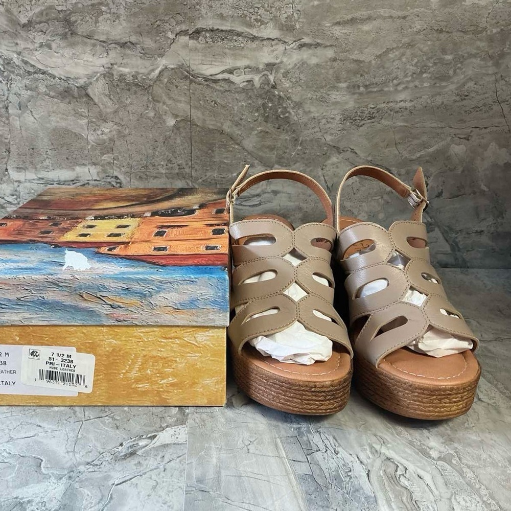 Bella Vita Women's Pri-Italy Heeled Sandals - Picture 10 of 10
